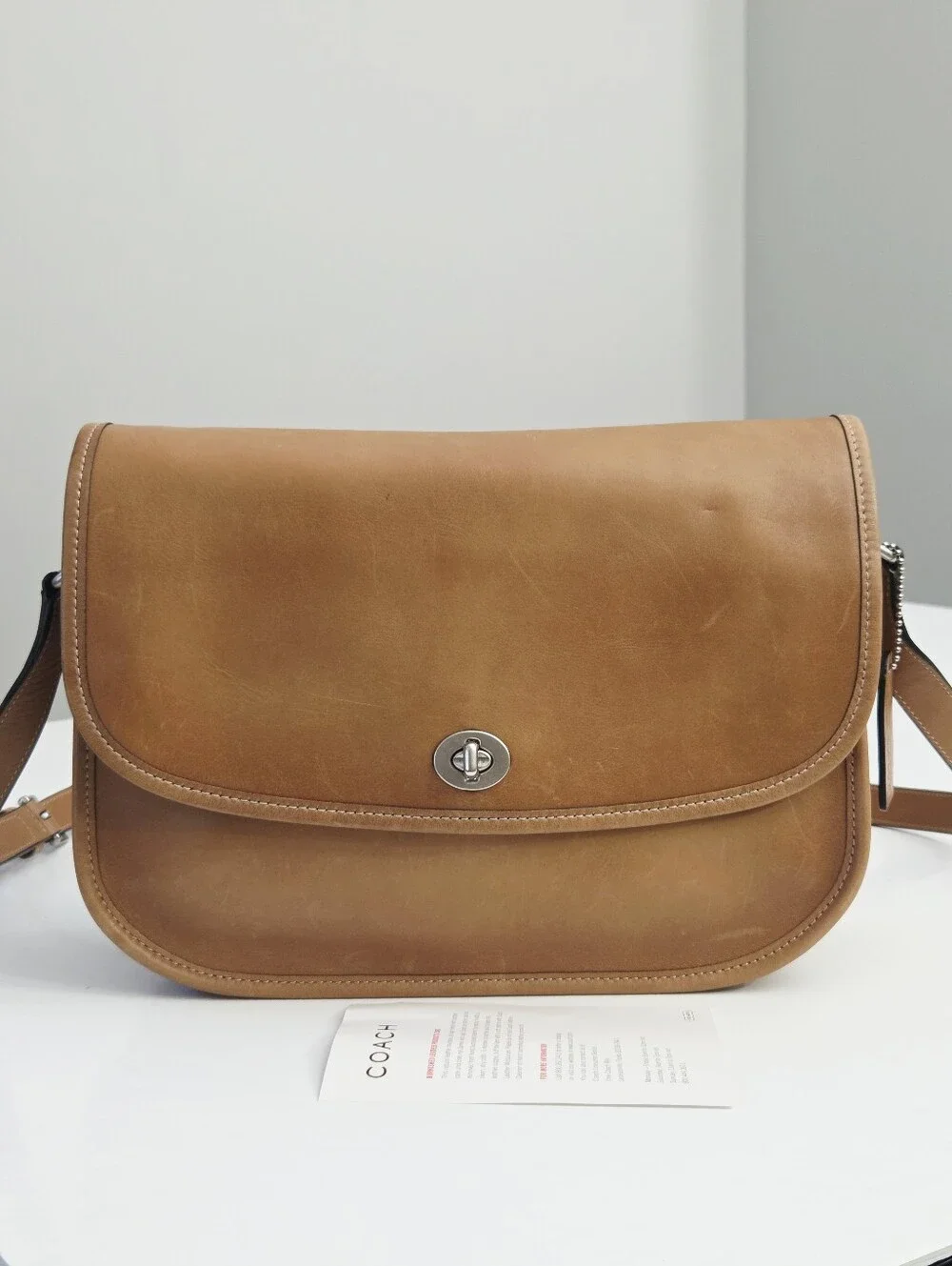 EXCELLENT VINTAGE COACH CITY BAG - CAMEL F09790